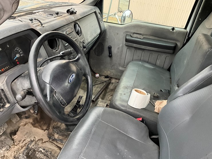 2015-ford-f650-image-18