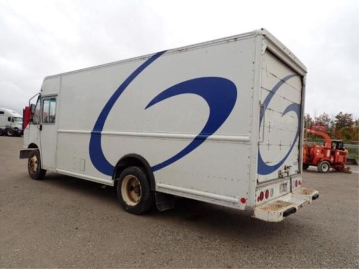 2015-freightliner-mt55-image-7