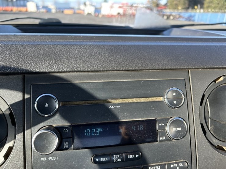 2014-ford-f450-sd-image-24