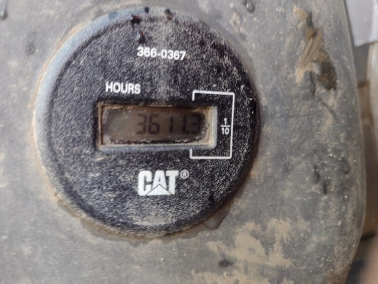 caterpillar-325d-image-6