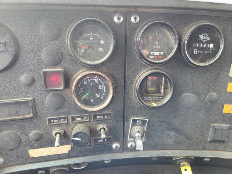 mack-rd690s-image-69