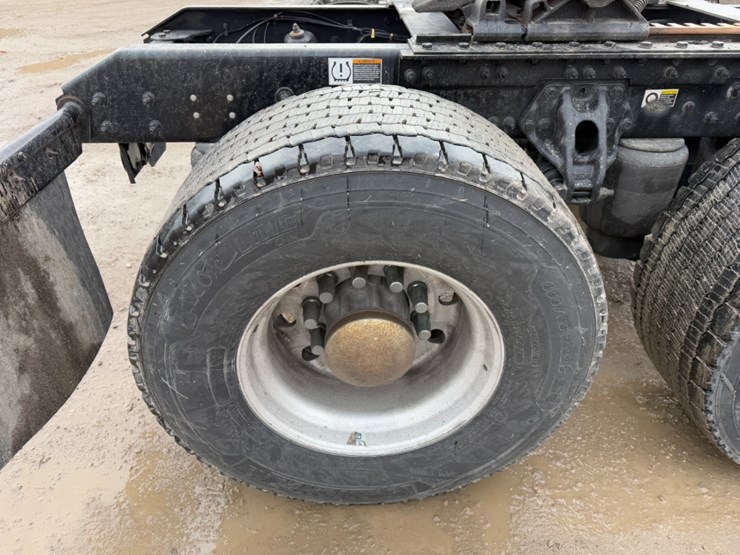 kenworth-t680-image-15