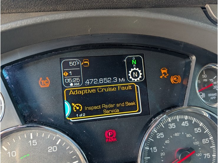 2020-kenworth-t680-image-30