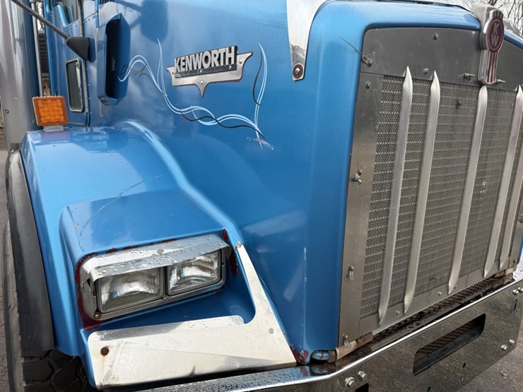 kenworth-t600-image-11
