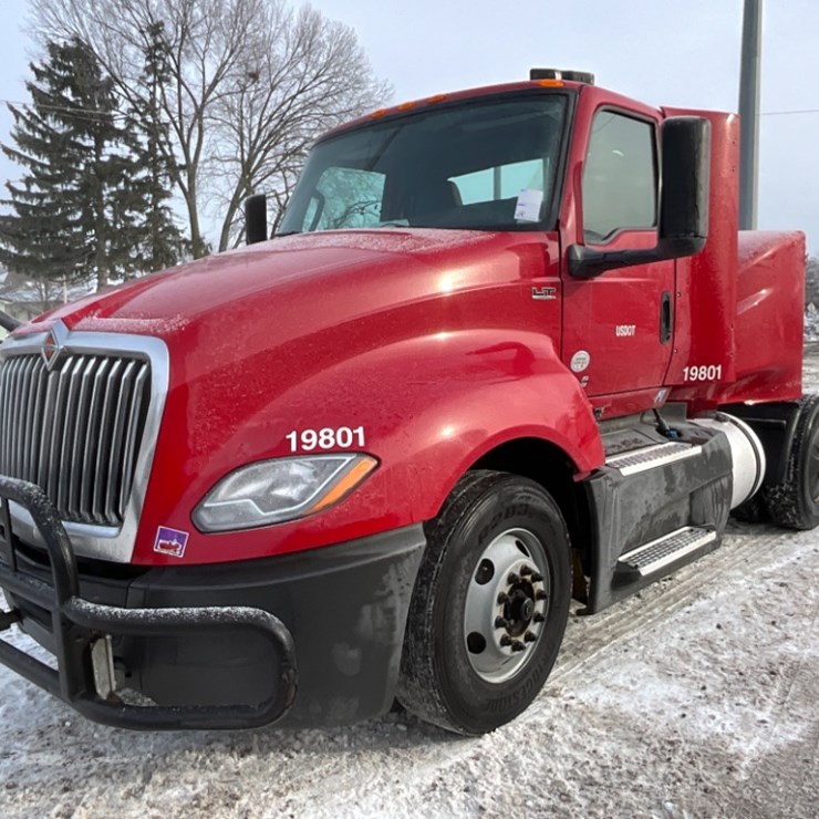 2019 INTERNATIONAL LT