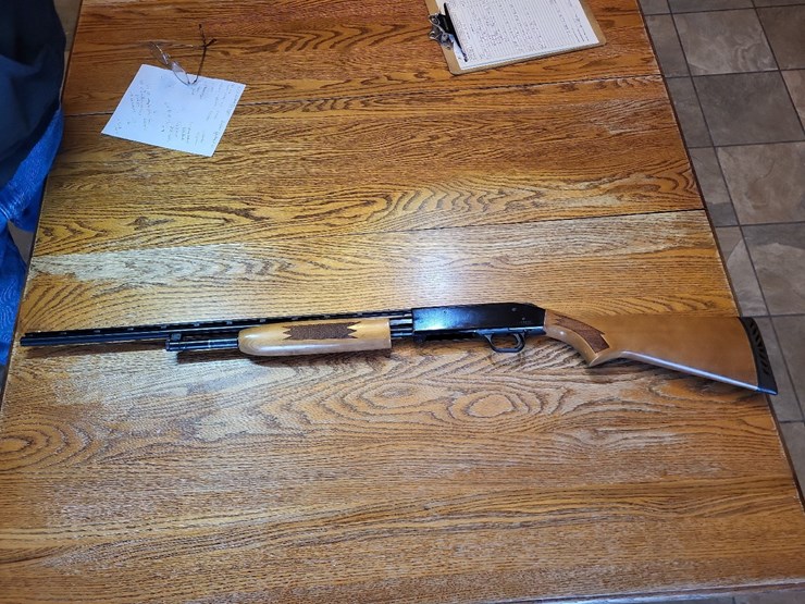 mossburg-500e--410-pump-shot-gun-image-7