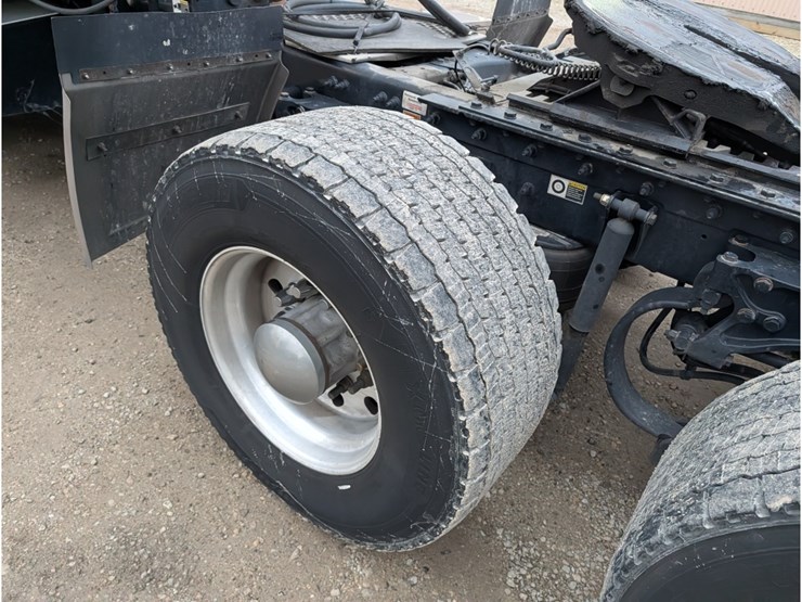 kenworth-t680-image-11