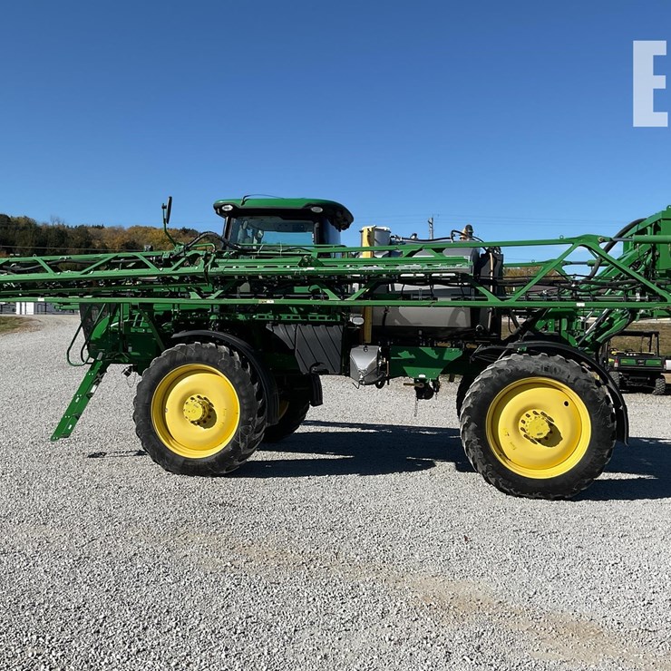JOHN DEERE R4038