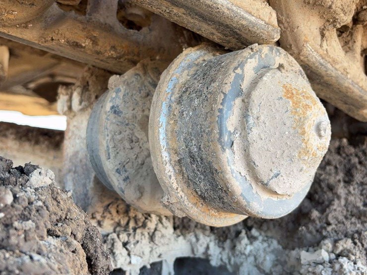 komatsu-pc210-lc-10-image-8