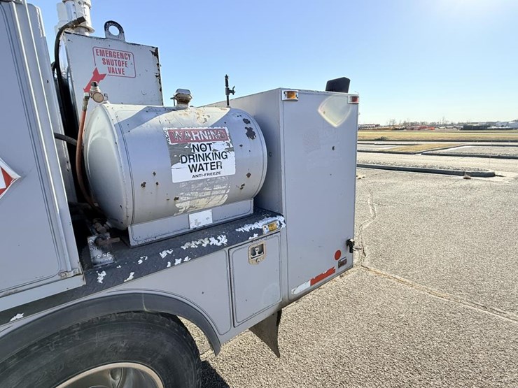 international-4700-image-18