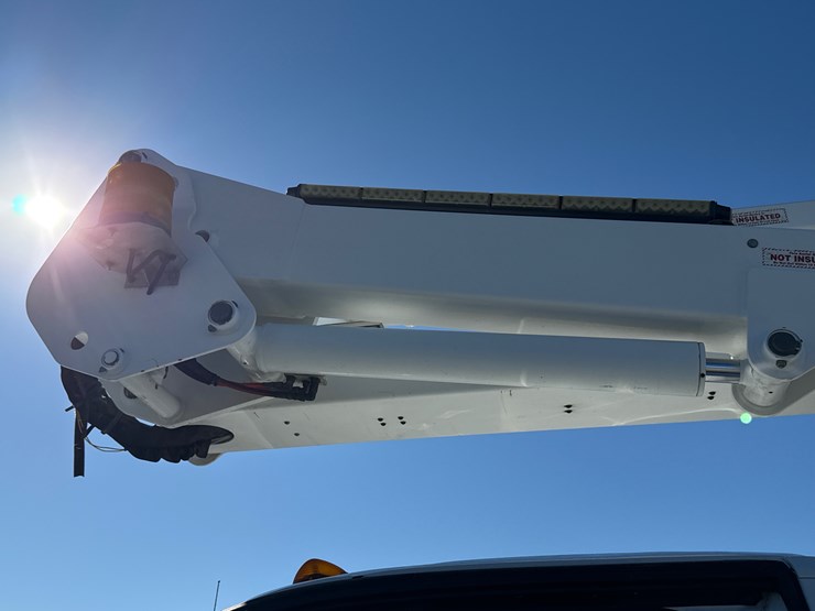 2012-ford-f550-image-34