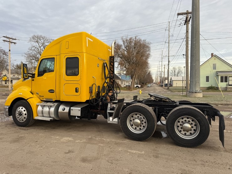 2020-kenworth-t680-image-6