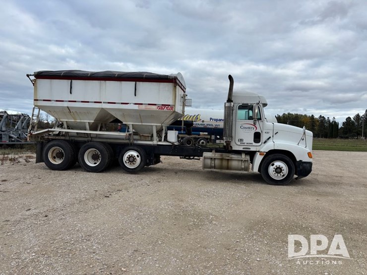 freightliner-fld112-image-4