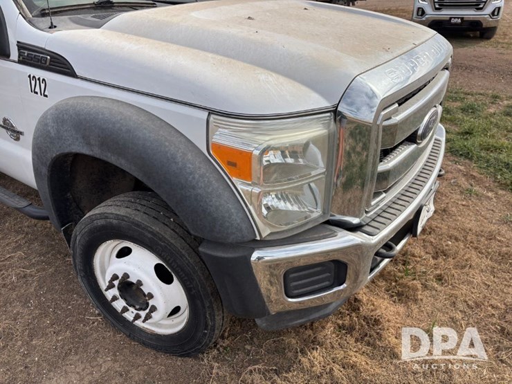 2011-ford-f550-image-47