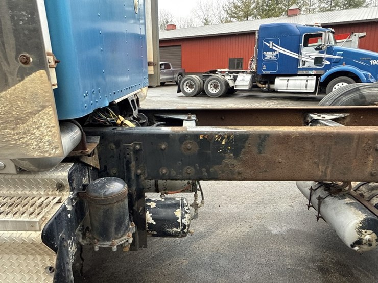 kenworth-t600-image-30