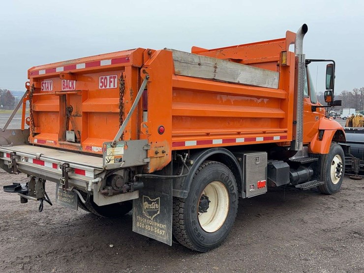 2004-international-7400-image-3