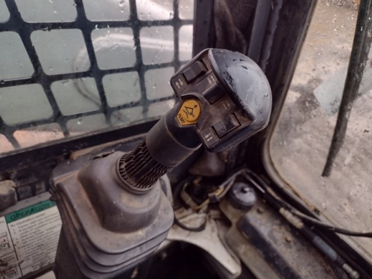 bobcat-s300-image-10