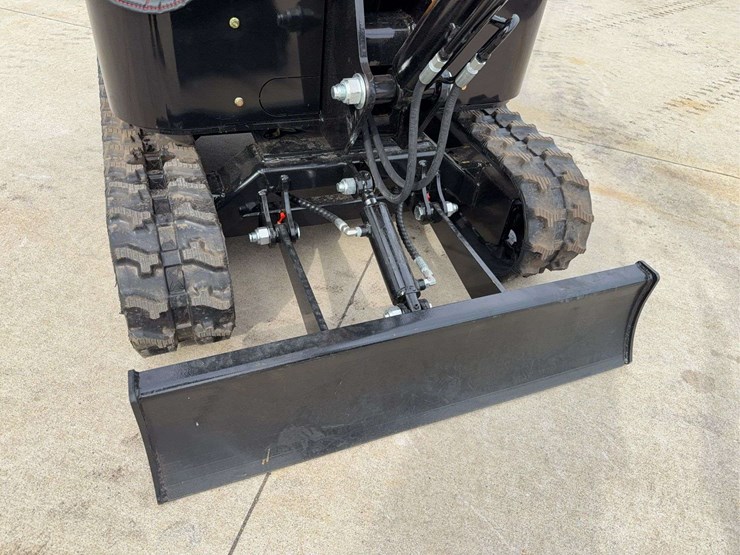 2025-miva-va15j-mini-excavator-image-7