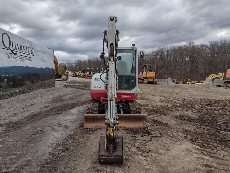 takeuchi-tb240-image-2