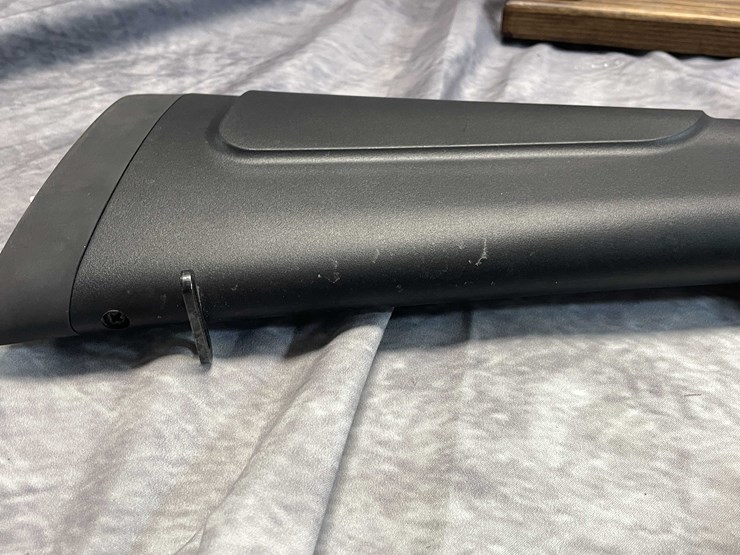 #2351-•-rock-island-vr60-12-ga.-semi-auto-shotgun,-sn:-r176949-image-22