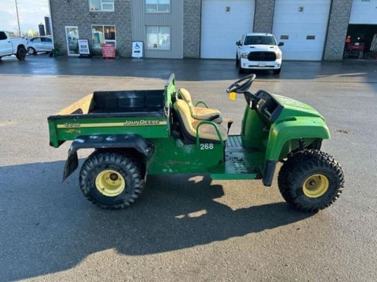 john-deere-gator-image-4