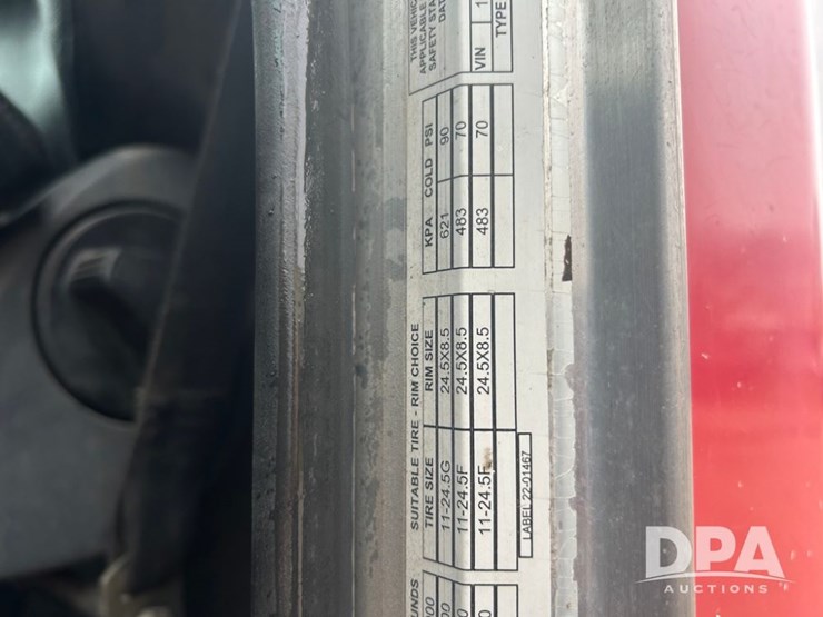 1999-peterbilt-379-image-65