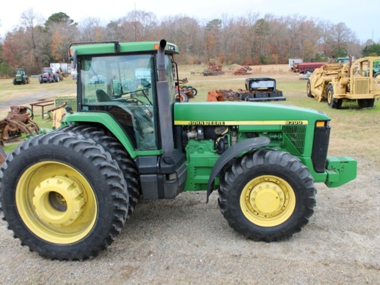 john-deere-8300-image-6