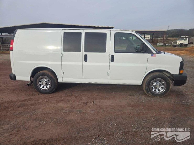 2010-chevrolet-express-van,-vin-#-1gcugadx5a1118101-image-4