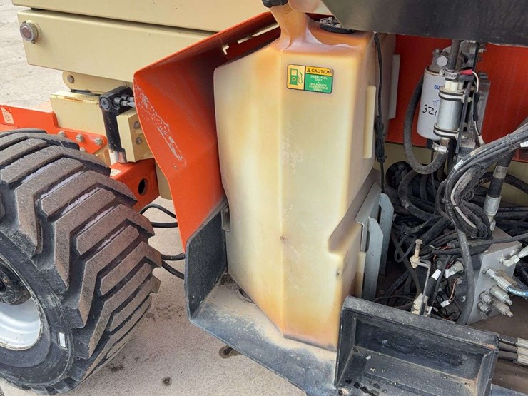 2014-jlg-4394rt-image-14