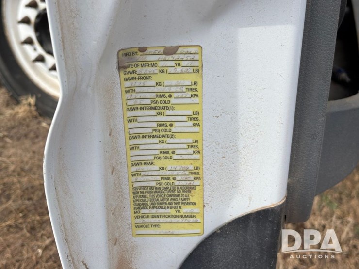 2011-ford-f550-image-69