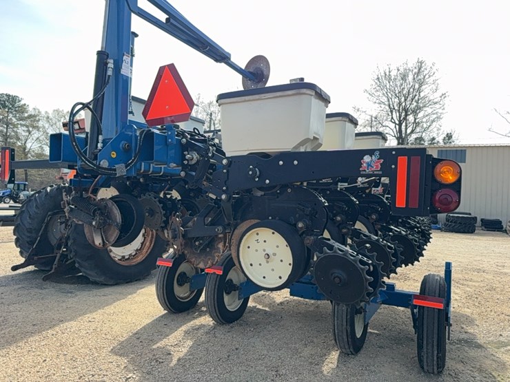 kinze-3500-image-23