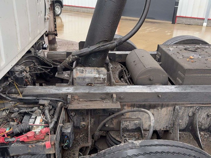 1994-ford-lt9000-image-44