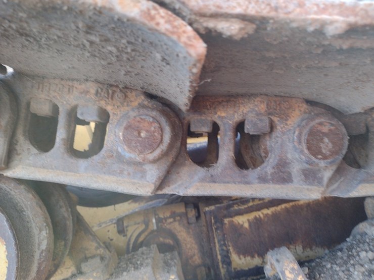 caterpillar-d6t-xl-image-40