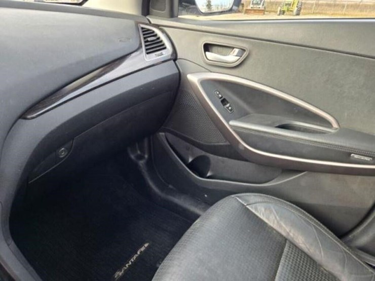 hyundai-santa-fe-image-21