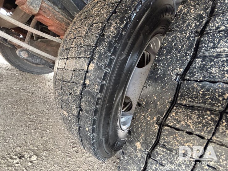 ford-f550-xl-image-32