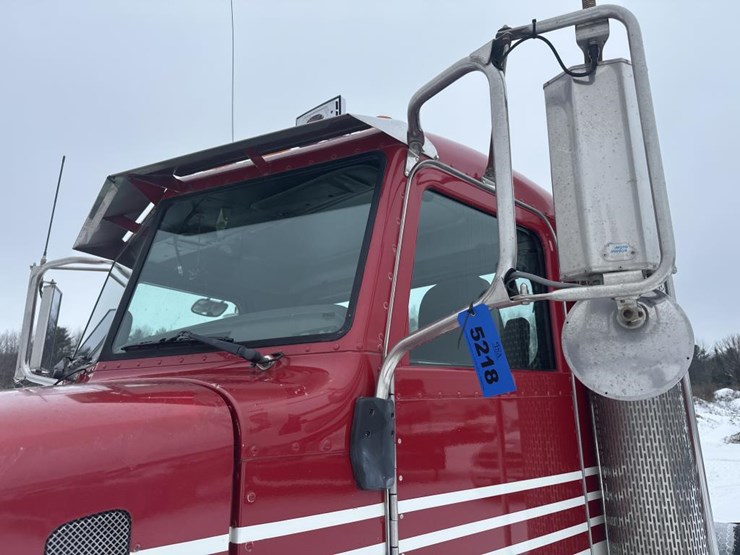 2007-peterbilt-385-image-13
