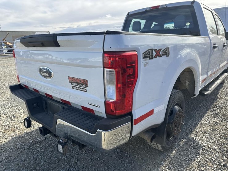 2017-ford-f250-image-14