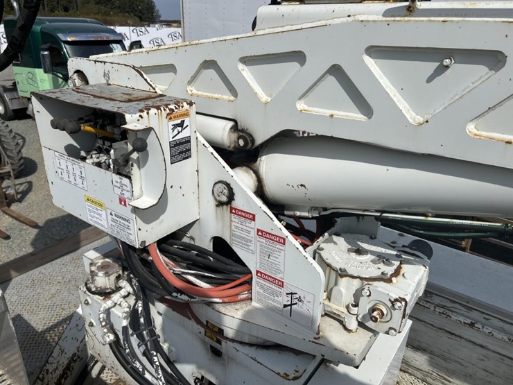 international-4000-image-42