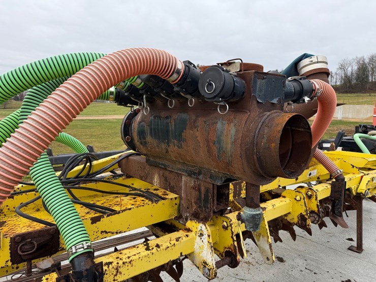 #1152-•-25'-aerway-with-fold-up-wings-(north-freedom,-wi)-image-6