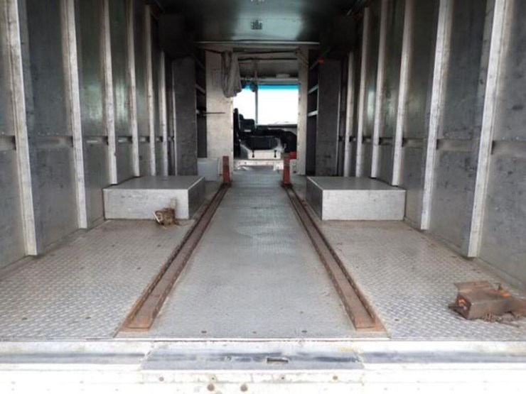 2015-freightliner-mt55-image-48