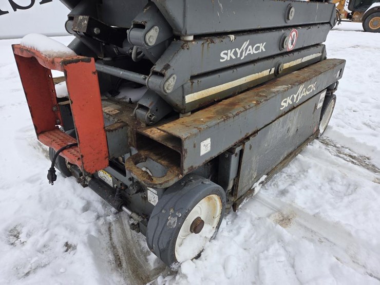 2018-skyjack-sjiii3219-image-10