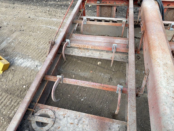 farmhand-square-bale-grabber-image-5