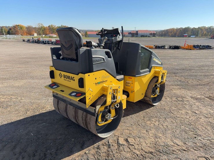 2016-bomag-bw120-image-3