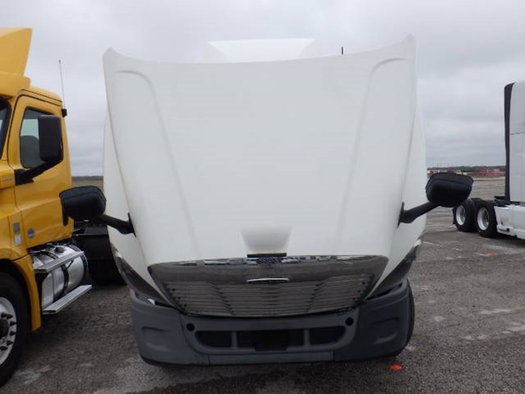 freightliner-cascadia-125-image-23