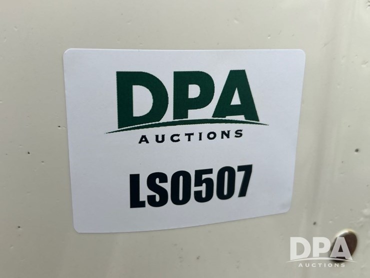 international-9900i-image-57