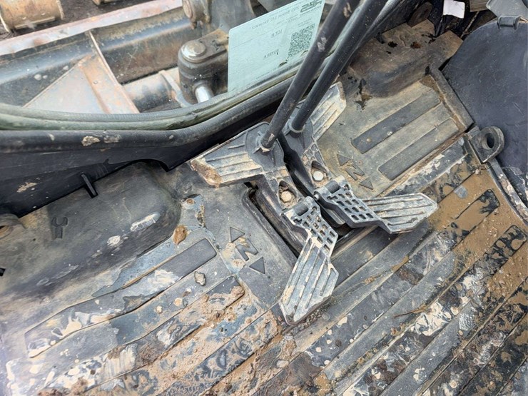 2020-bobcat-e42-image-68