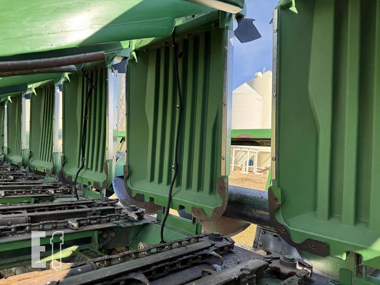 2001-john-deere-893-image-28