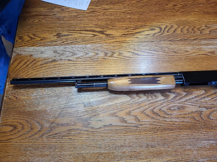 mossburg-500e--410-pump-shot-gun-image-10