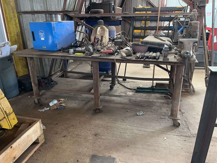 4'-x-8'-steel-shop-table,-vise,-&-contents-image-1