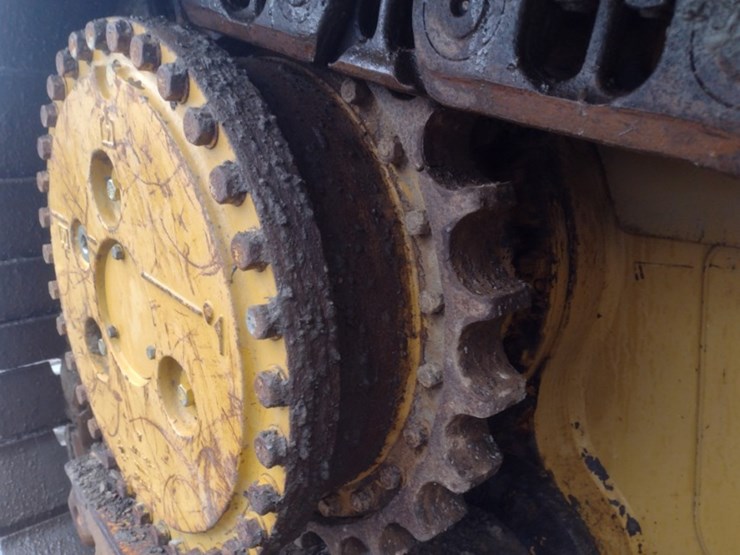 caterpillar-d6t-xl-image-33